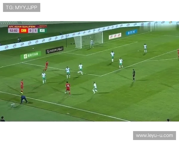 半场哨由裁判掌控：响哨即结束半场，补时由裁判决定